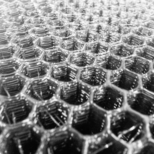 OESH Shoes 3D printed honeycomb infill